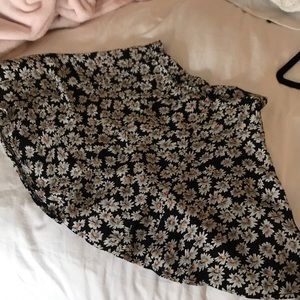 Brandy Melville Skirts - Skirt Brandy Melville Skirts - Skirt